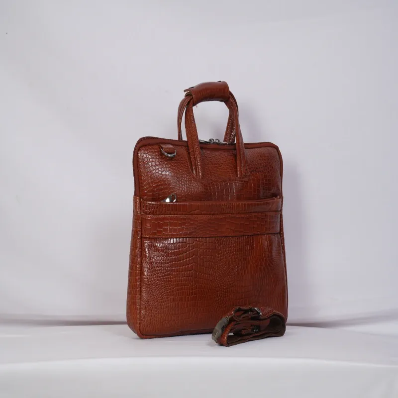 Croco-Embossed Oval Crossbody Chain-link strap Bag